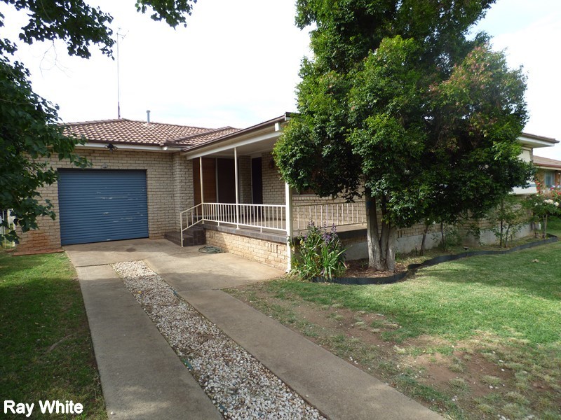 19 Belah Street, Forbes NSW 2871