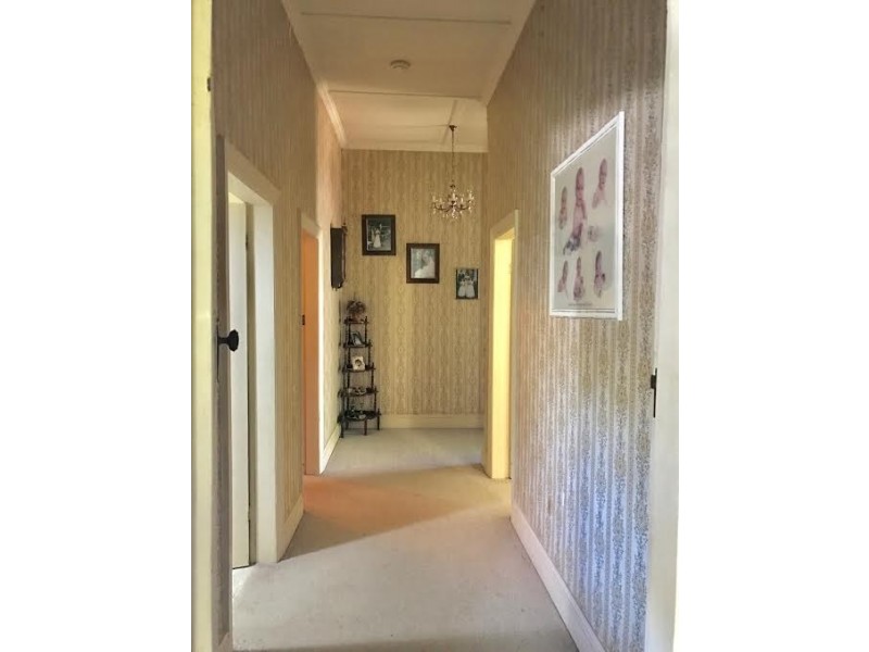 28 Bushman Street, Parkes NSW 2870