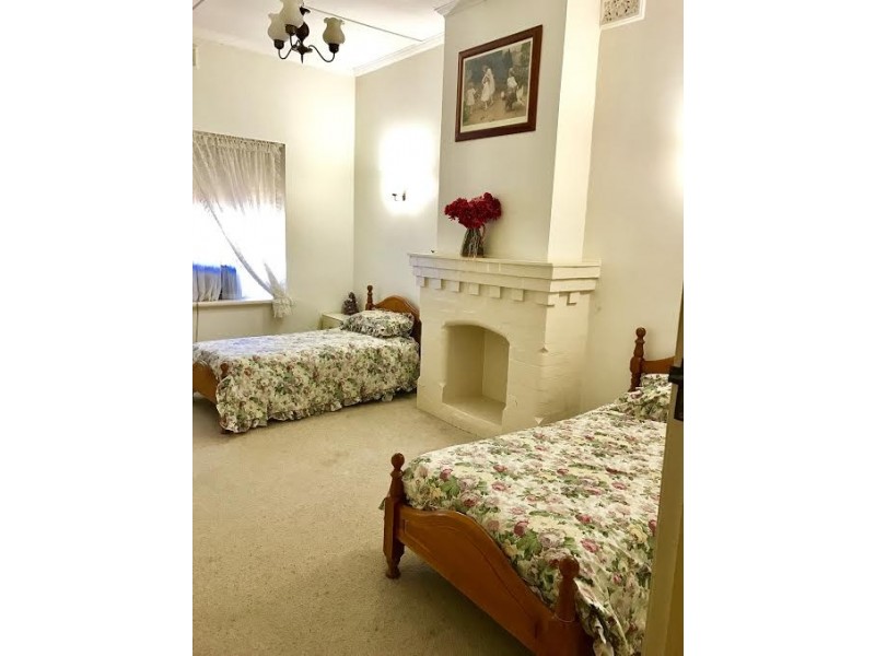 28 Bushman Street, Parkes NSW 2870