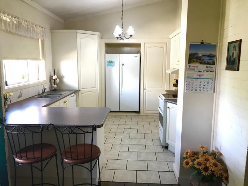 28 Bushman Street, Parkes NSW 2870