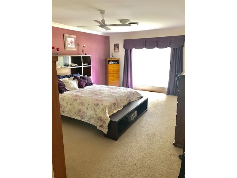 1 Light Horse Place, Parkes NSW 2870