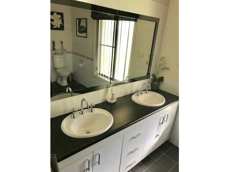 1 Light Horse Place, Parkes NSW 2870