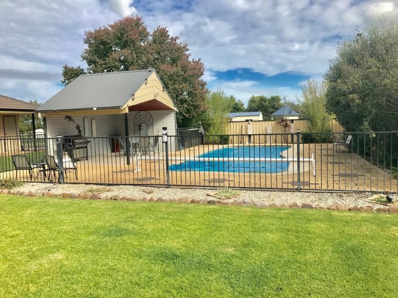 1 Light Horse Place, Parkes NSW 2870