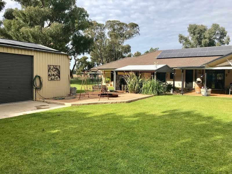 1 Light Horse Place, Parkes NSW 2870