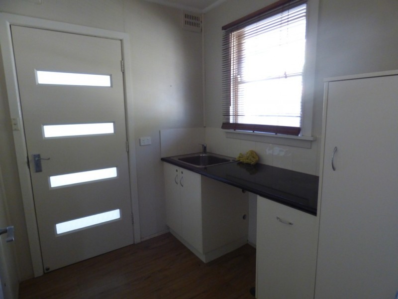 9 Berkley, Forbes NSW 2871