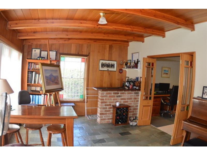 13 Glenhaven Avenue, Parkes NSW 2870