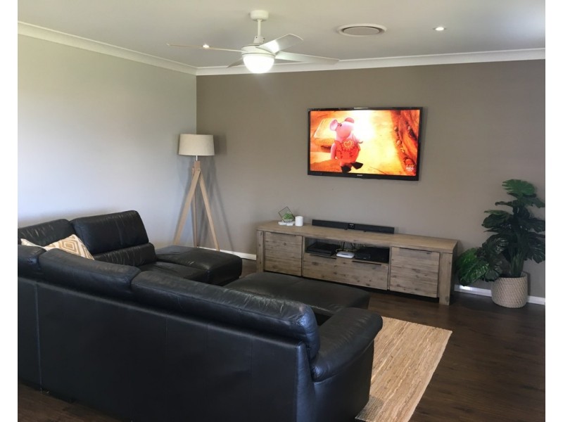 11 Hydrangea Avenue, Parkes NSW 2870