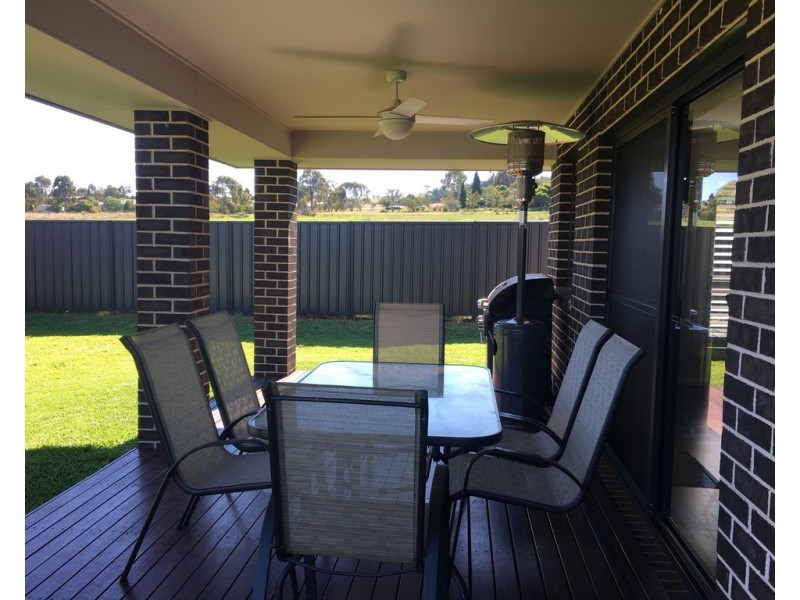 11 Hydrangea Avenue, Parkes NSW 2870