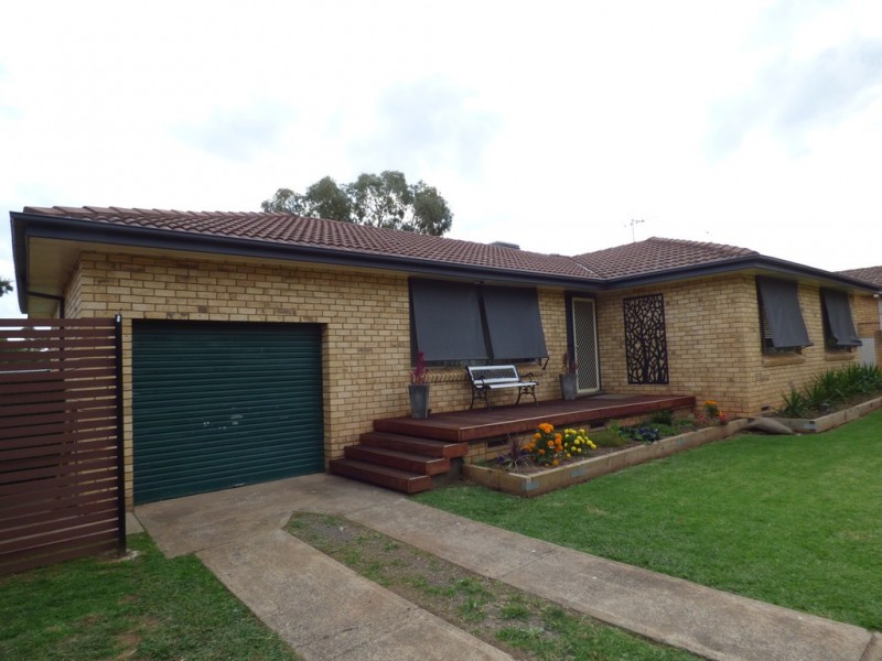 10 Belah Street, Forbes NSW 2871