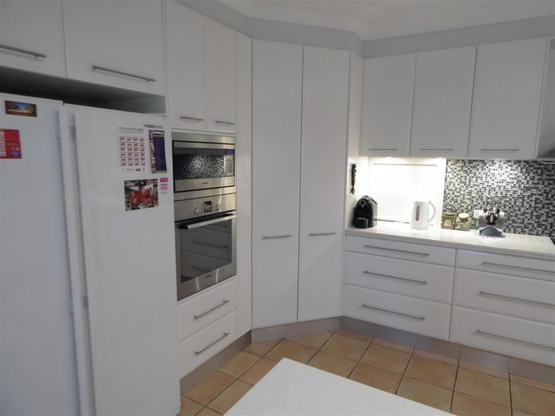 10 Arana Place, Parkes NSW 2870