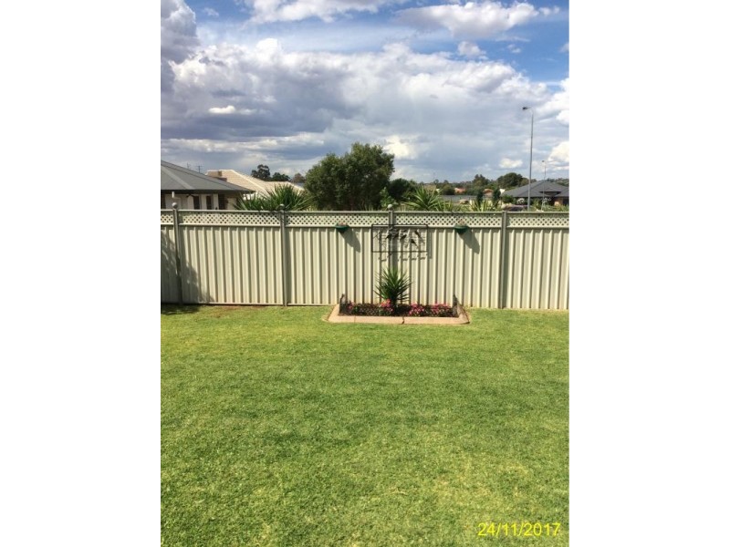 40 Best Street, Parkes NSW 2870