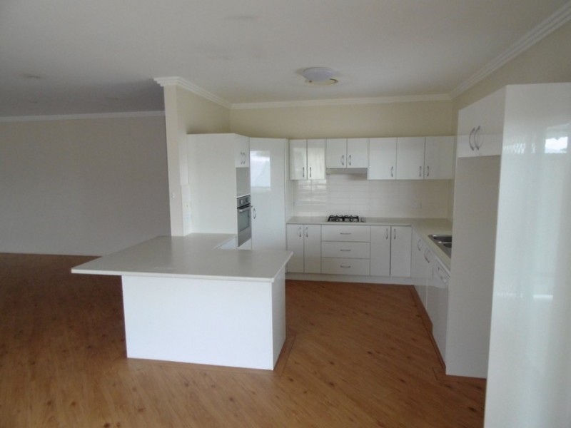 9 Koala Place, Parkes NSW 2870