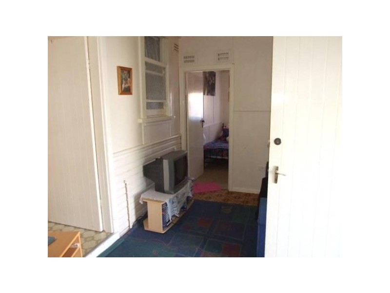 28 Thornbury St, Parkes NSW 2870