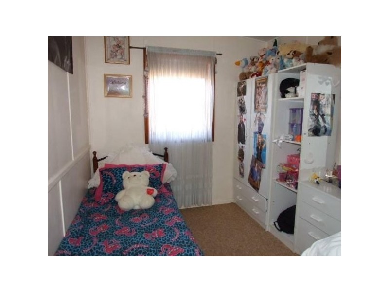 28 Thornbury St, Parkes NSW 2870