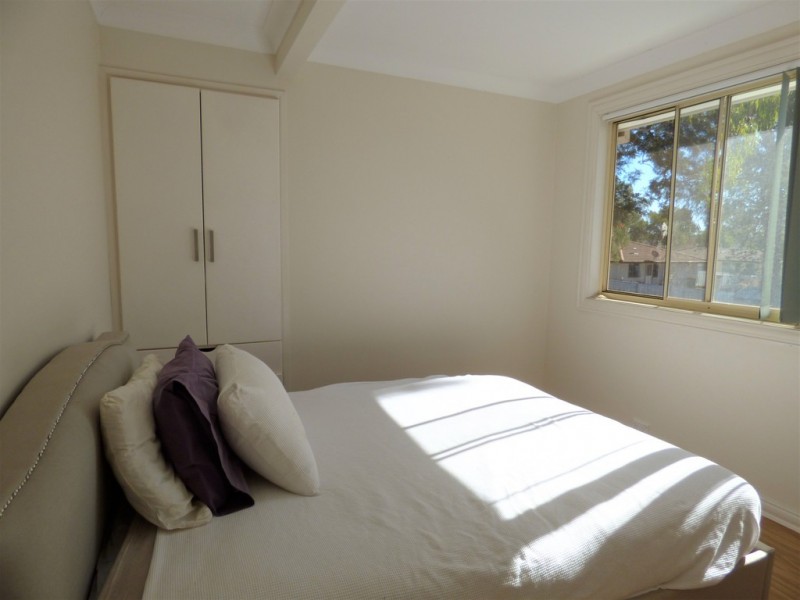 8 Elliot Street, Forbes NSW 2871