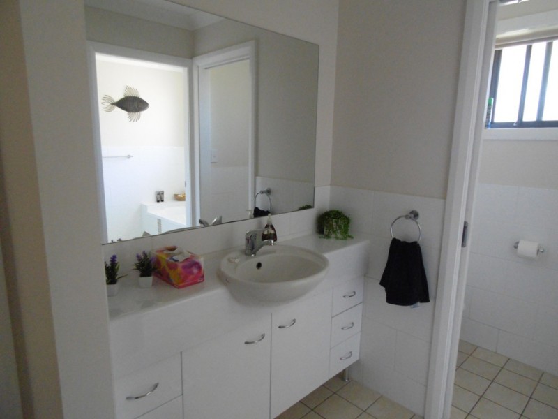 53 Medlyn Street, Parkes NSW 2870