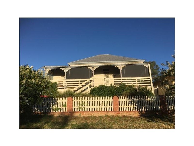 29 Hill Street, Parkes NSW 2870