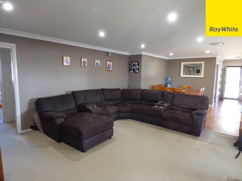 20 Powter Street, Forbes NSW 2871