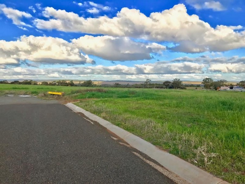 Lot 18 Camellia Pde, Parkes NSW 2870