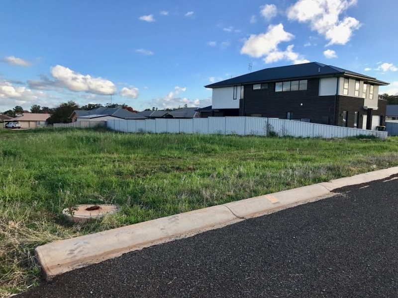Lot 18 Camellia Pde, Parkes NSW 2870