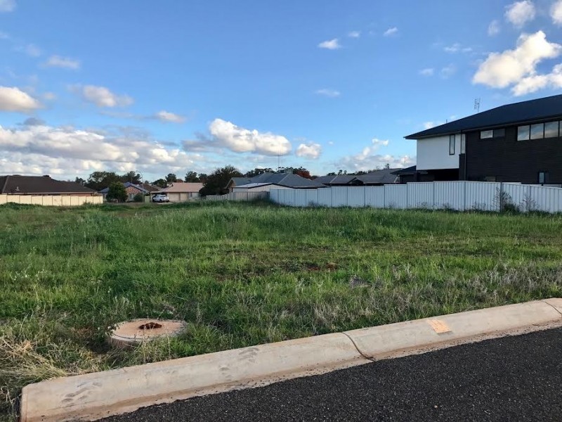 Lot 18 Camellia Pde, Parkes NSW 2870