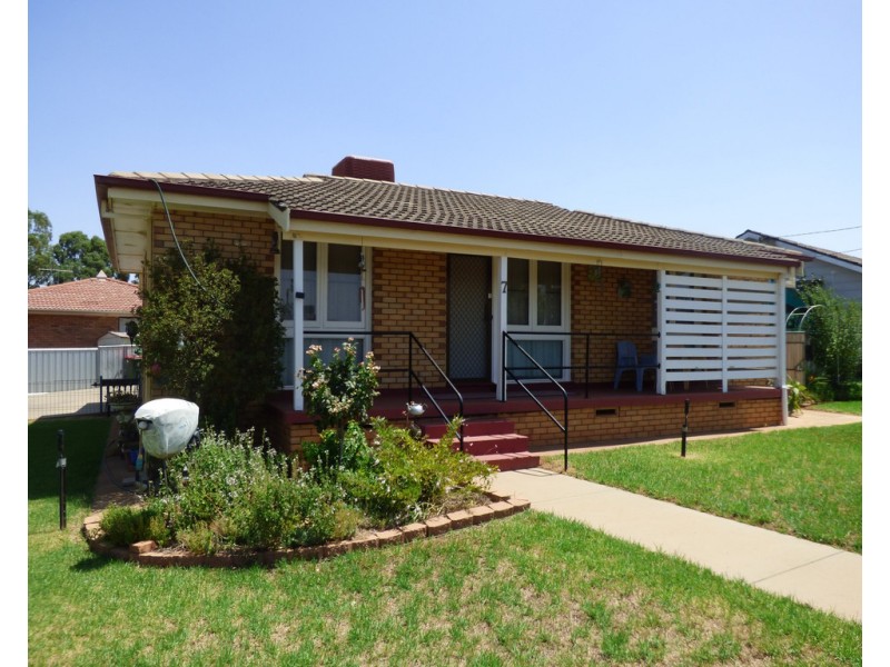 7 Best Street, Parkes NSW 2870