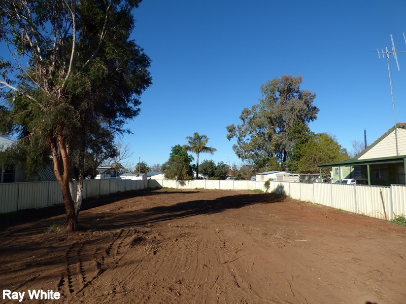 8 Woods Street, Forbes NSW 2871