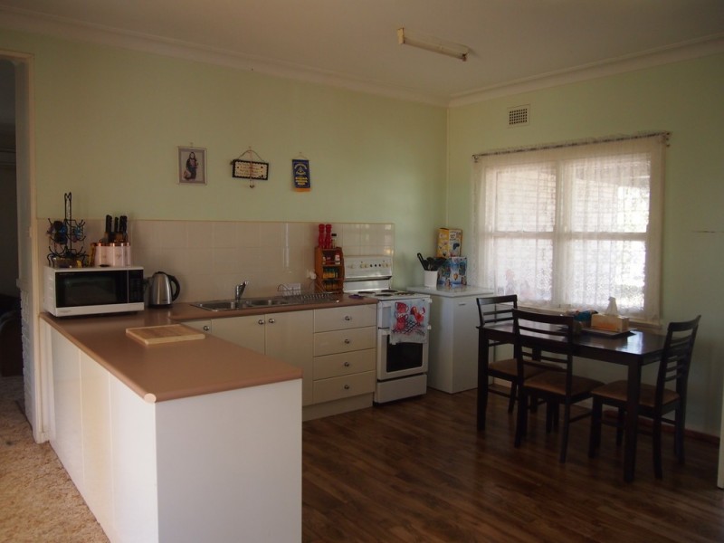 7 Turner Street, Condobolin NSW 2877