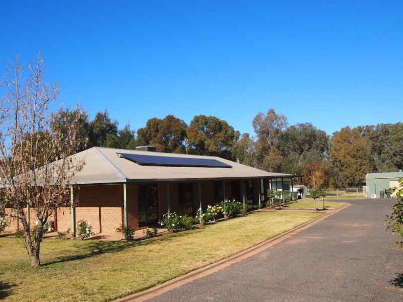 10 Rogers Street, Condobolin NSW 2877