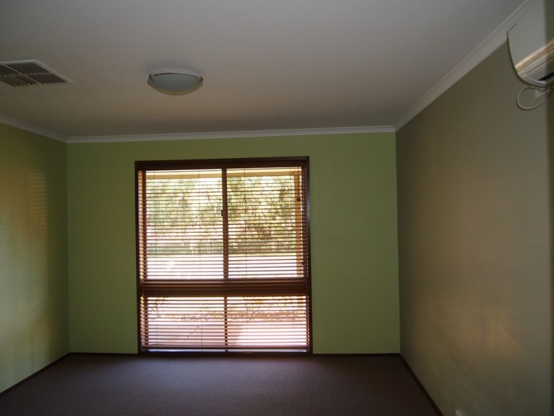 10 Rogers Street, Condobolin NSW 2877