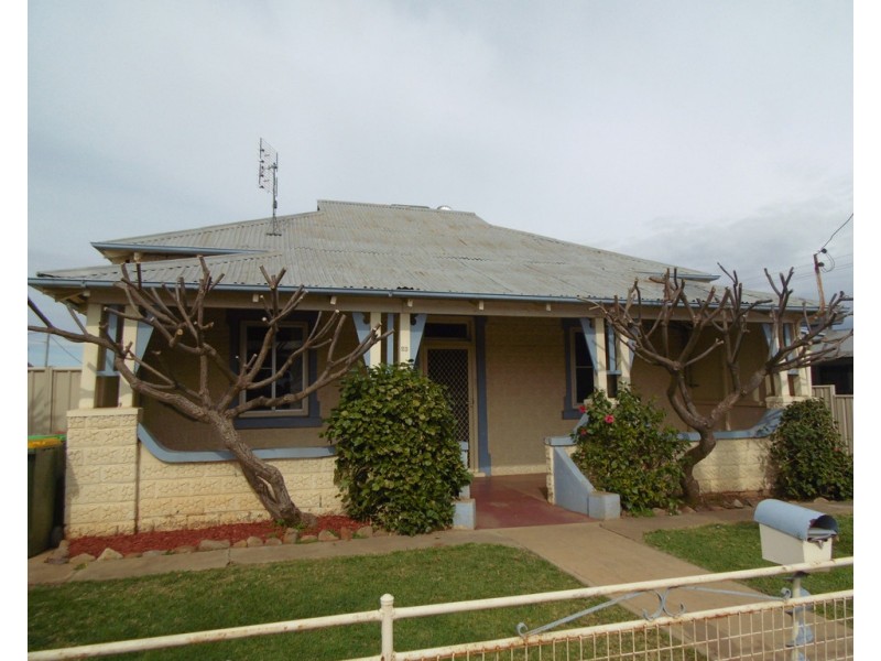 23 Victoria Street, Parkes NSW 2870