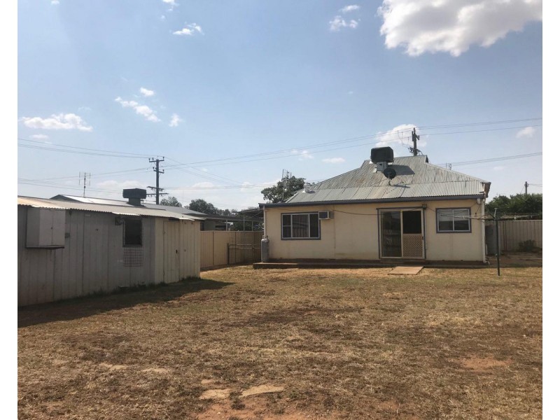 23 Victoria Street, Parkes NSW 2870