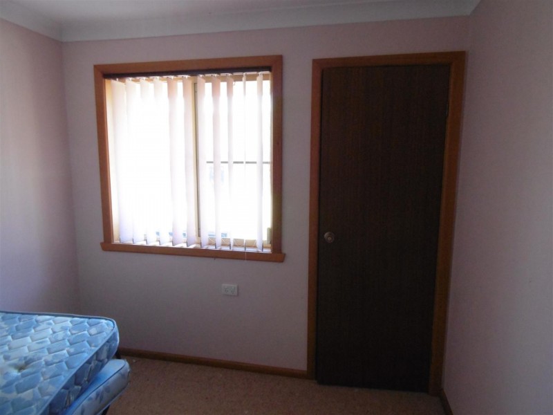 12 Werona Place, Parkes NSW 2870