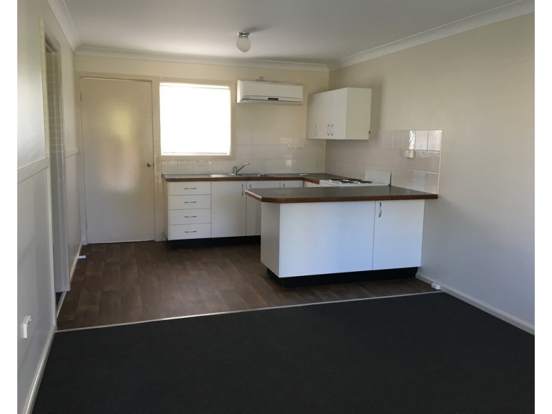 1/4 Press Street, Forbes NSW 2871