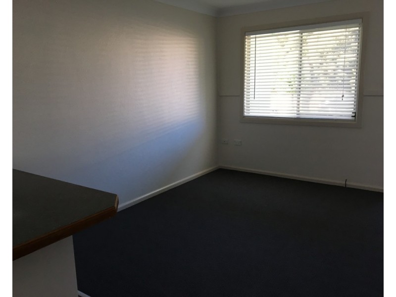 1/4 Press Street, Forbes NSW 2871