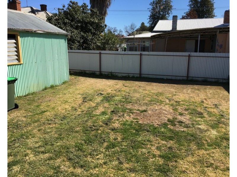 1/4 Press Street, Forbes NSW 2871