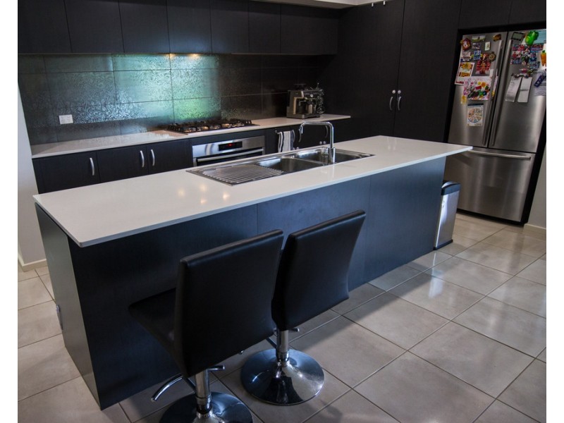 12 Mossgiel Close, Parkes NSW 2870