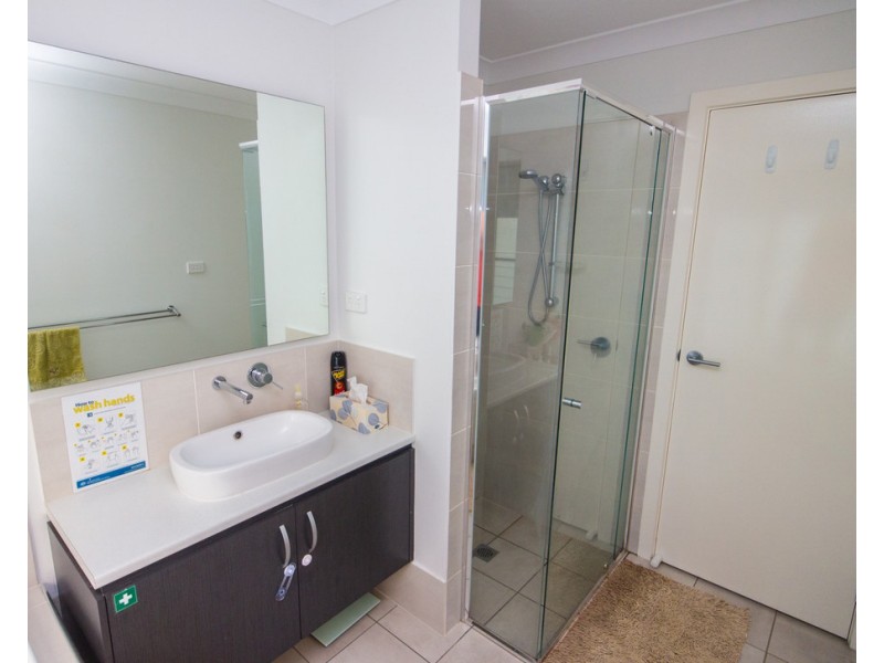 12 Mossgiel Close, Parkes NSW 2870