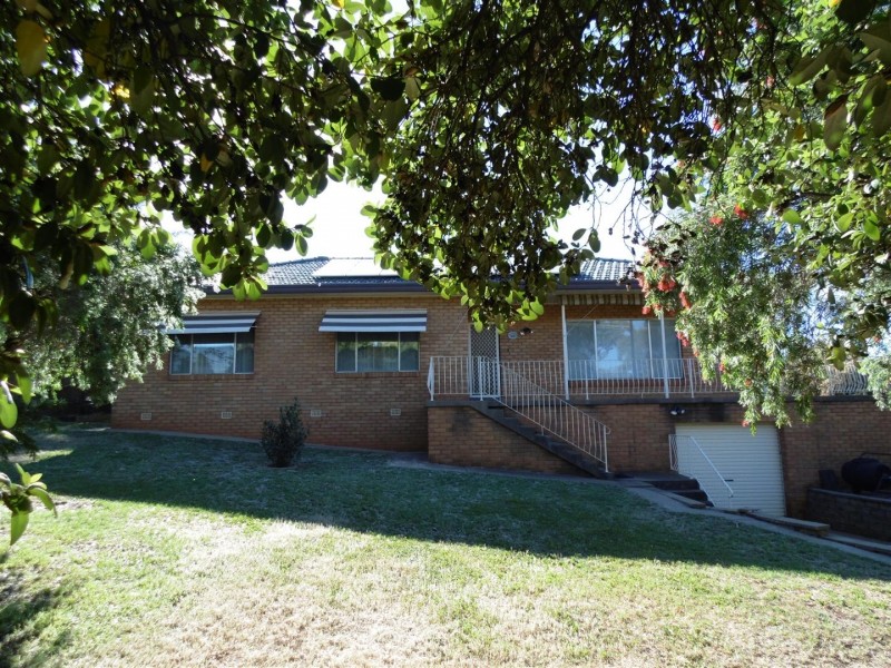 79 High Street, Parkes NSW 2870