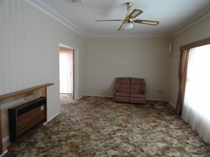 79 High Street, Parkes NSW 2870