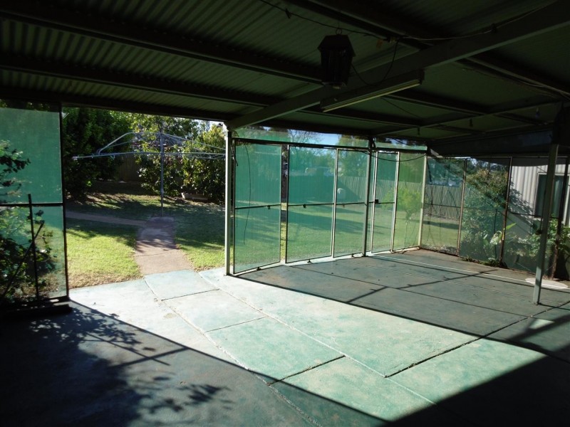 79 High Street, Parkes NSW 2870