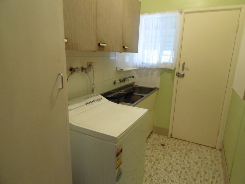 79 High Street, Parkes NSW 2870