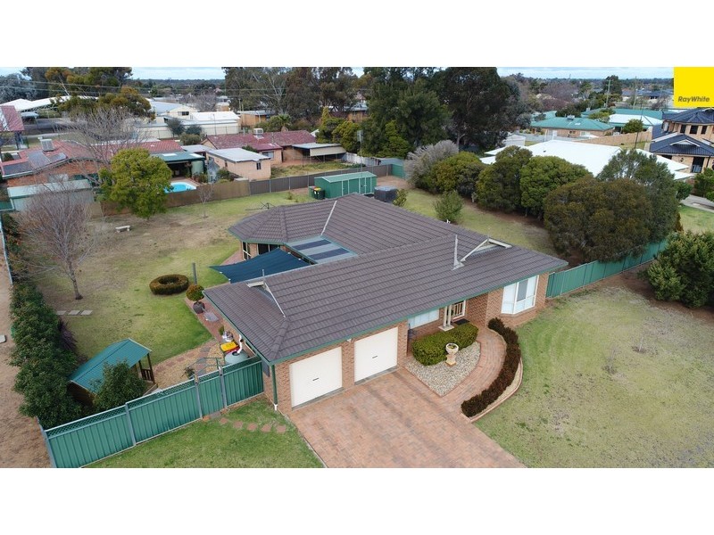 1-3 John Girdham Place, Forbes NSW 2871