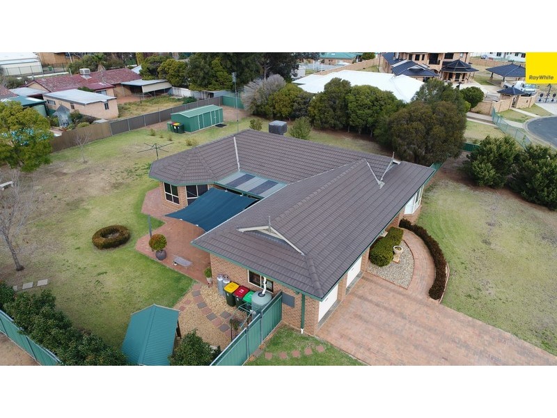 1-3 John Girdham Place, Forbes NSW 2871