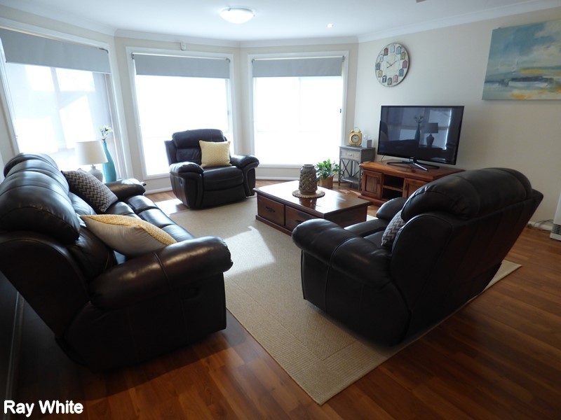 1-3 John Girdham Place, Forbes NSW 2871