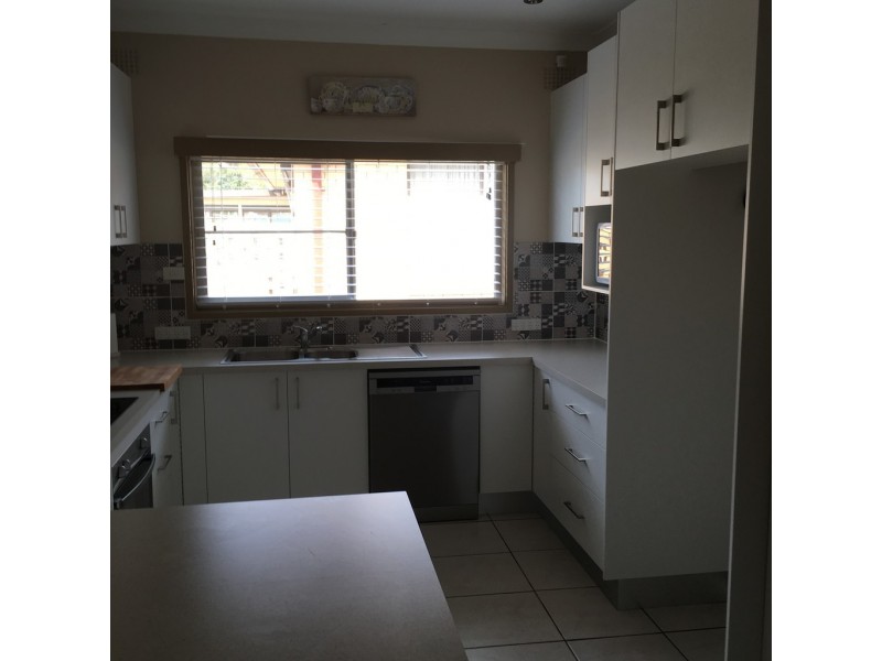 37 High Street, Parkes NSW 2870