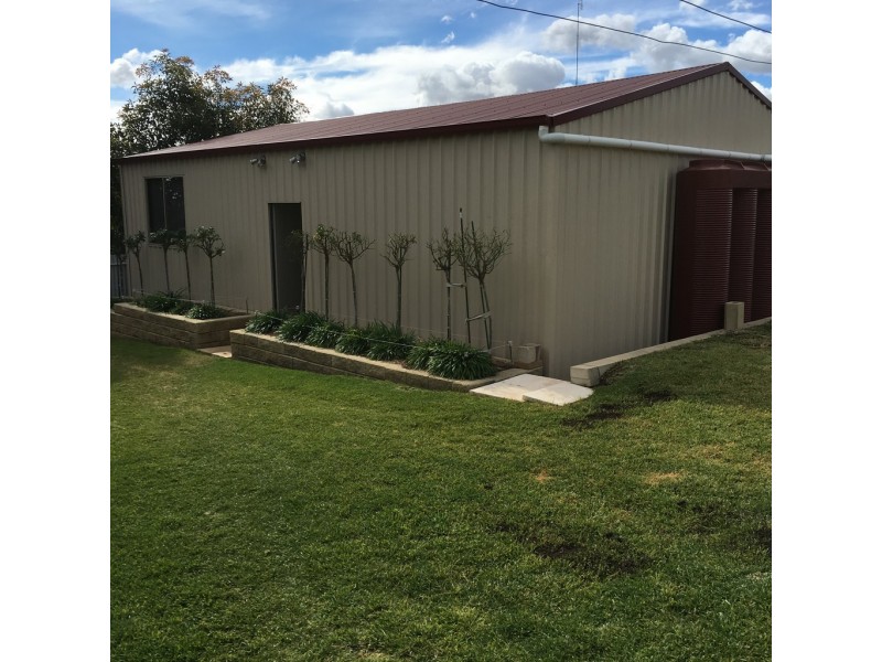 37 High Street, Parkes NSW 2870