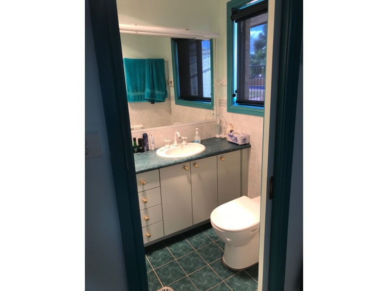 35-37 Glenburnie Cl, Parkes NSW 2870