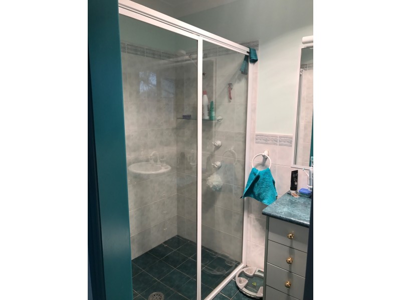 35-37 Glenburnie Cl, Parkes NSW 2870