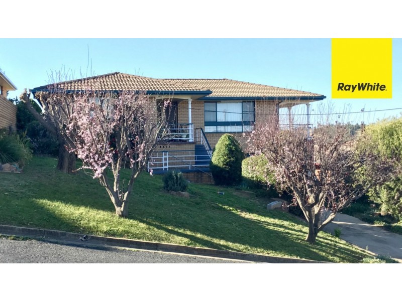 40 Barton St, Parkes NSW 2870